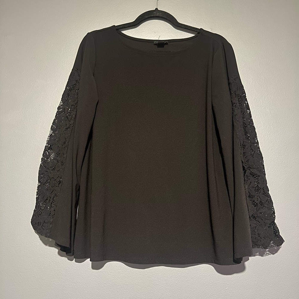 Iman women’s size medium black blouse with lace detail long sleeve